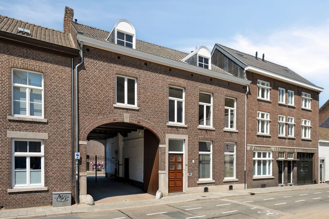 Villa in Maastricht, Limburg, Netherlands 1 - 19028521