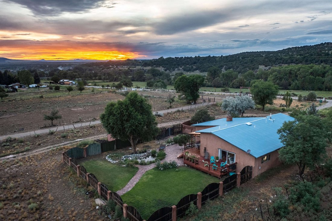 House in Arroyo Hondo, New Mexico, United States 1 - 19022806