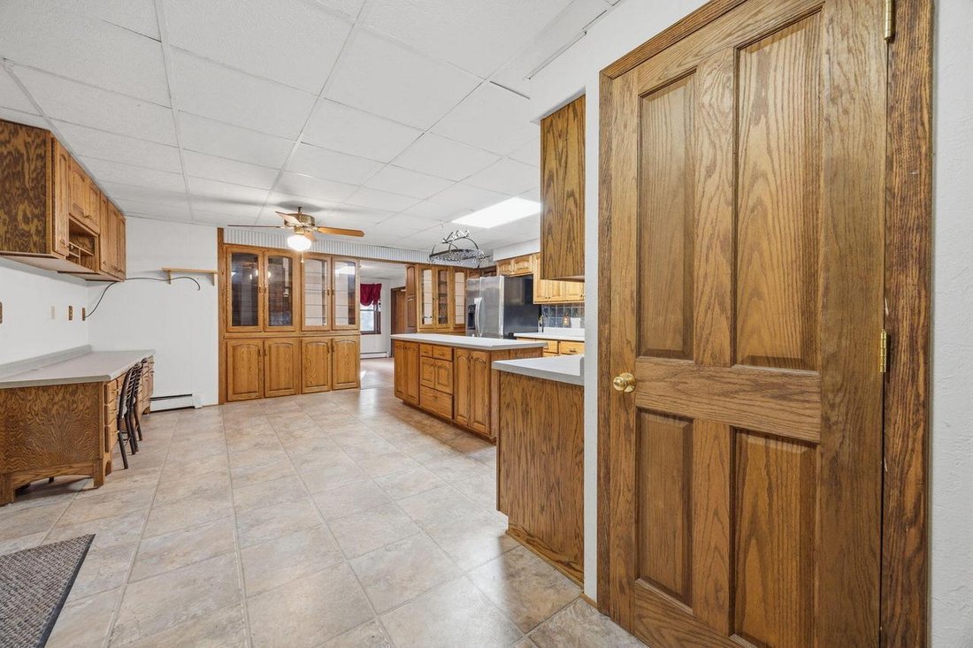House in Dousman, Wisconsin, United States 3 - 19030628