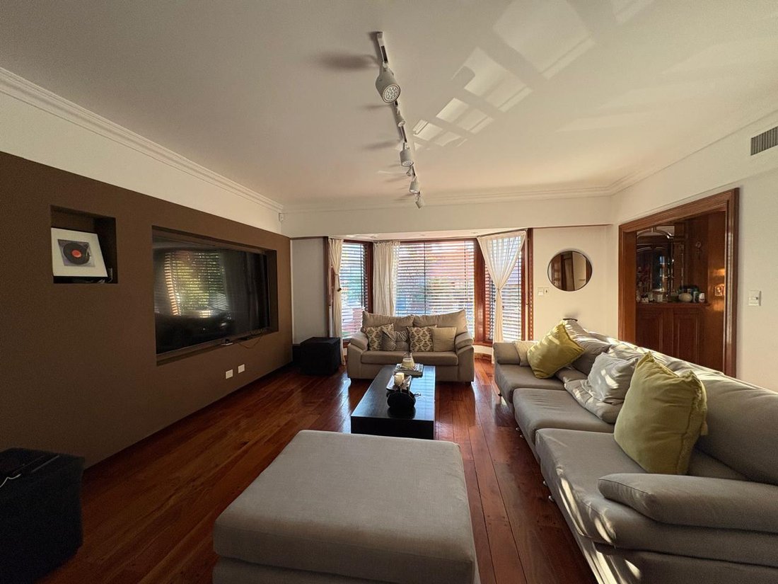 House in Buenos Aires, Buenos Aires, Argentina 1 - 19022530