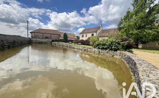 House in Louplande, Pays de la Loire, France 1