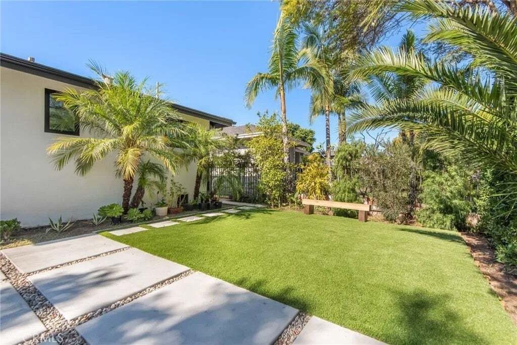 Los Angeles, California, United States 5 - 19031016