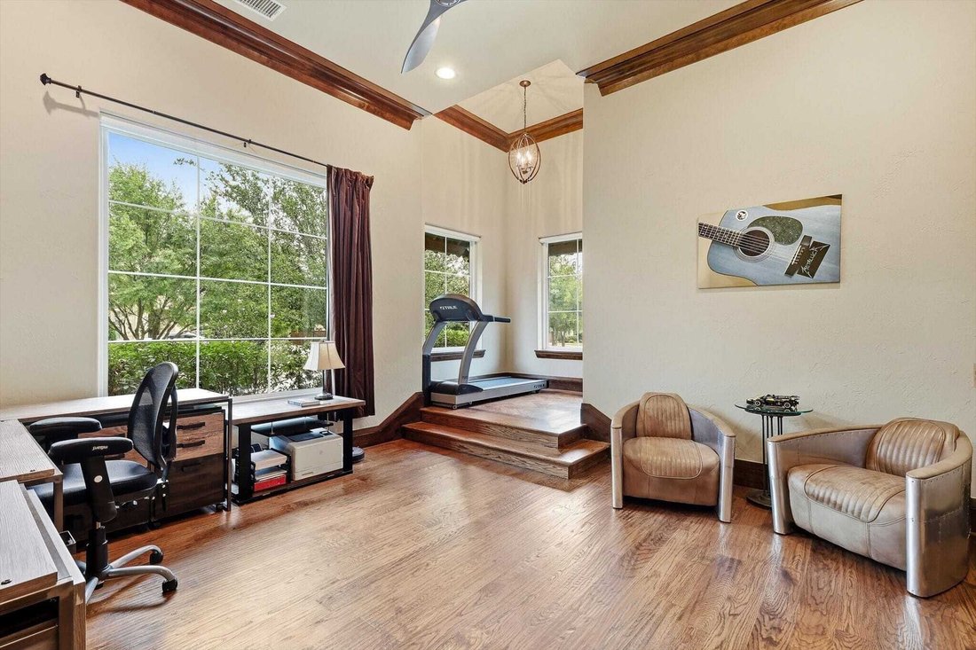 House in Grapevine, Texas, United States 5 - 19031999