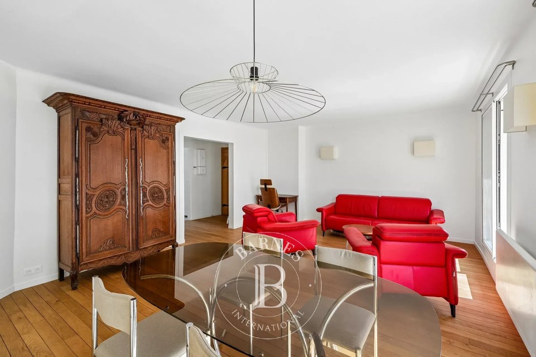 Apartment in Gros Caillou, Paris 7e Arrondissement, Paris 1 - 19029800