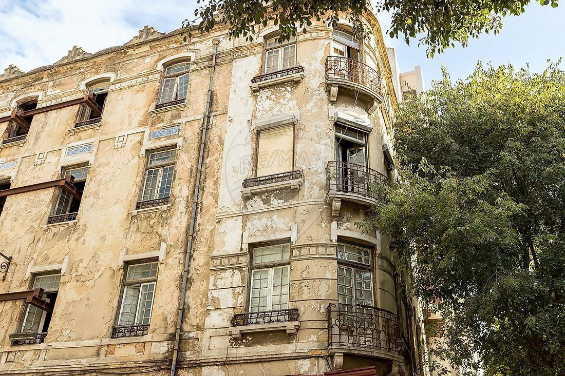 Arroios, Lisbon, Portugal 3 - 19020960