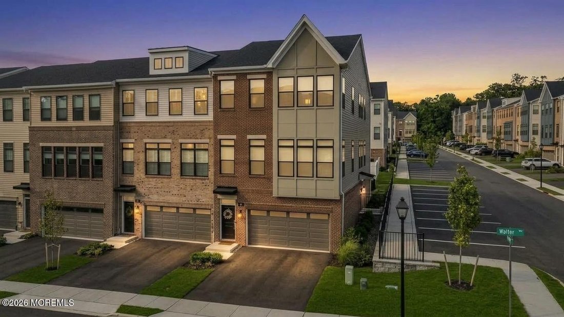 Townhouse in North Middletown, New Jersey, United States 2 - 19029049
