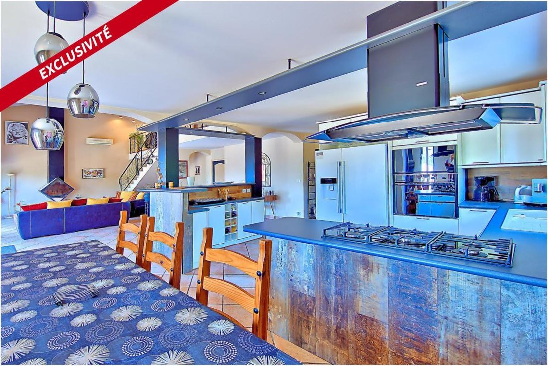 Villa in Solaro, Corsica, France 3 - 19025358