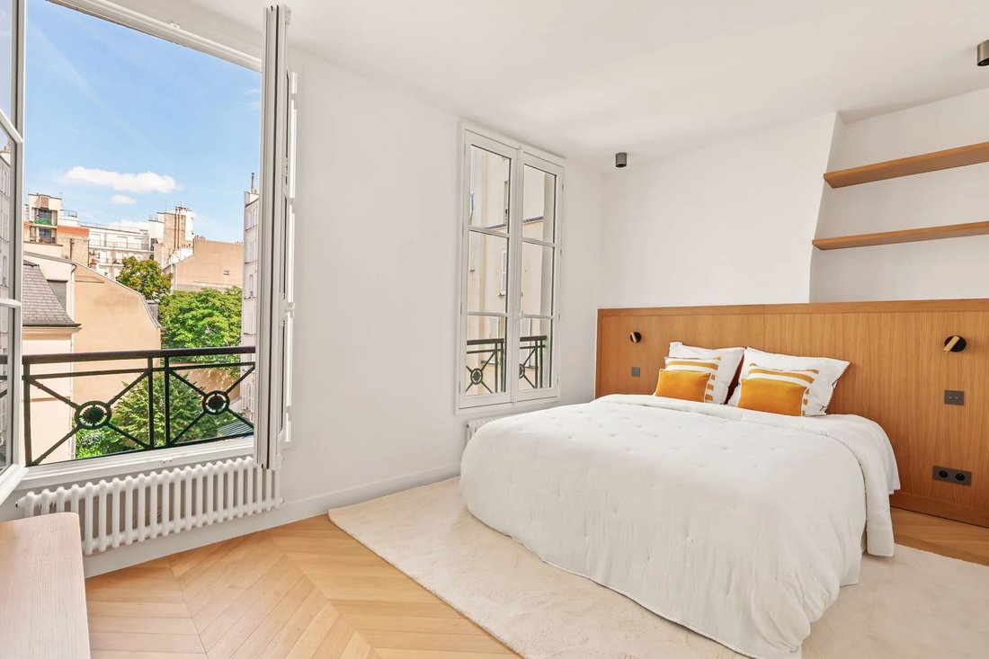 Apartment in Invalides, Paris 7e Arrondissement, Paris 5 - 19029973