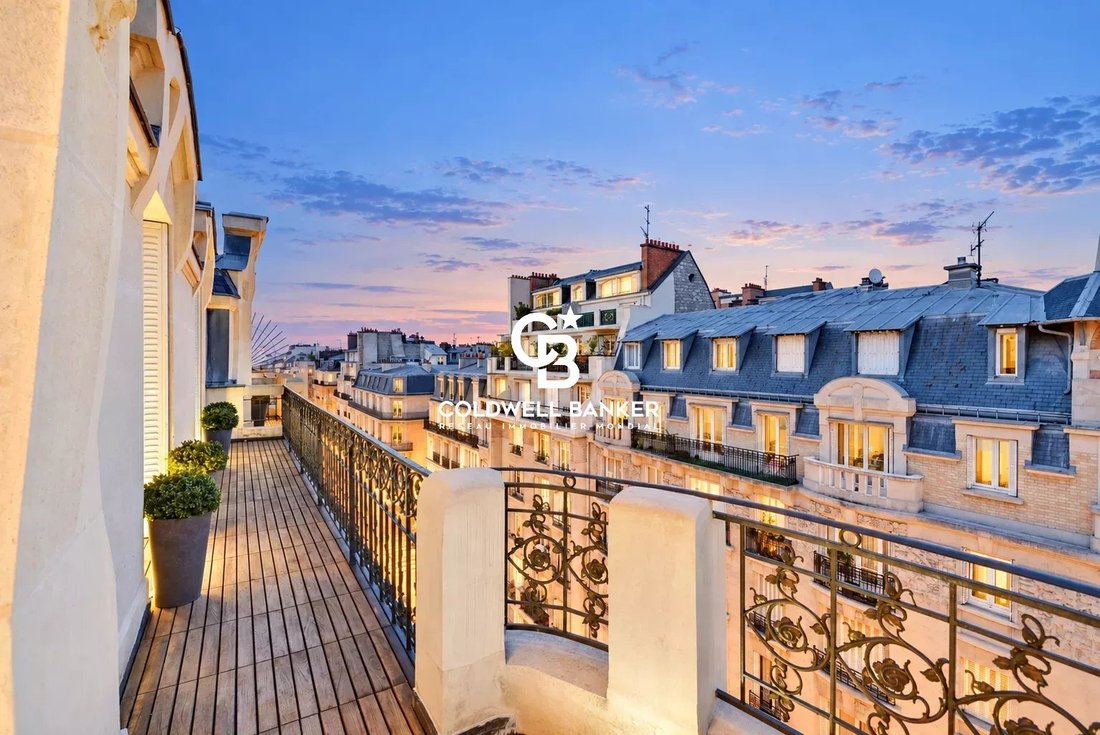 Apartment in Pereire-Malesherbes, Paris 17e Arrondissement, Paris 5 - 19031265