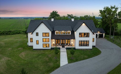 House in Clarington, Ontario, Canada 1
