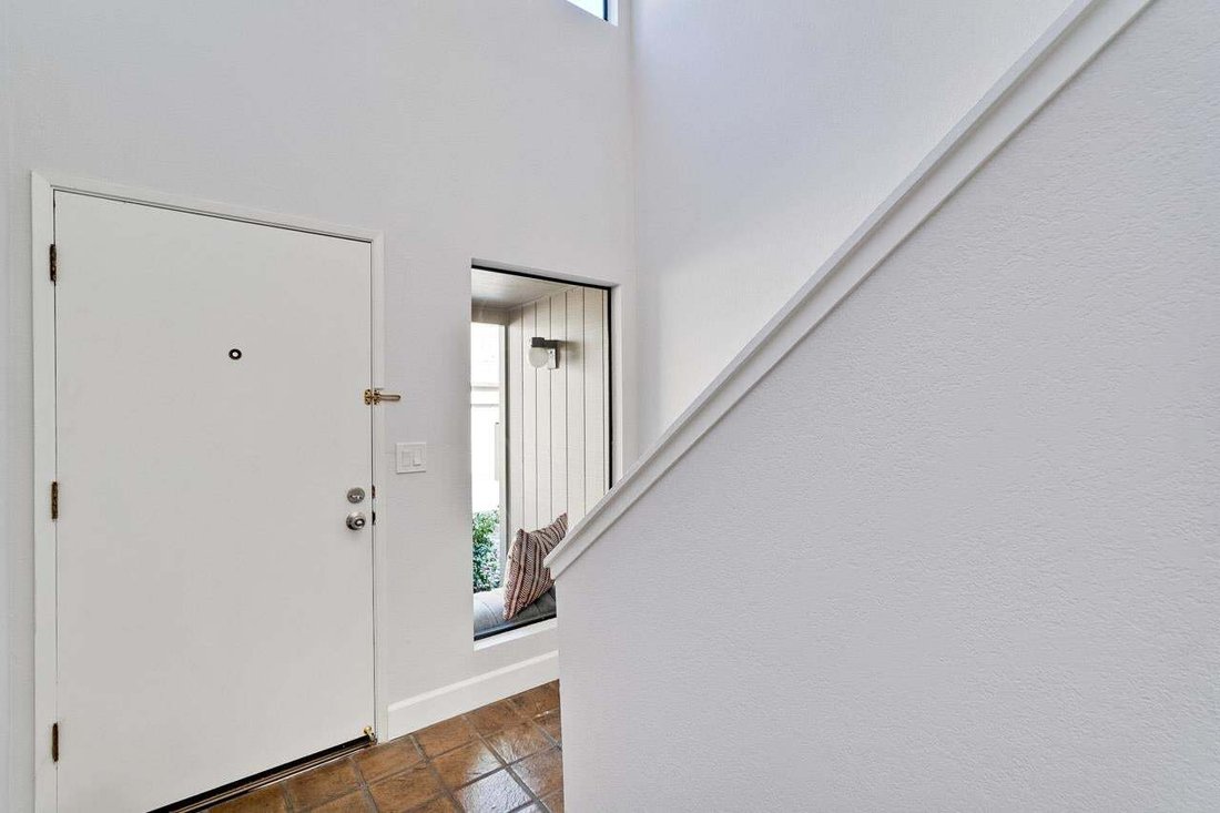 Condo in Mountain View, California, United States 5 - 19020844