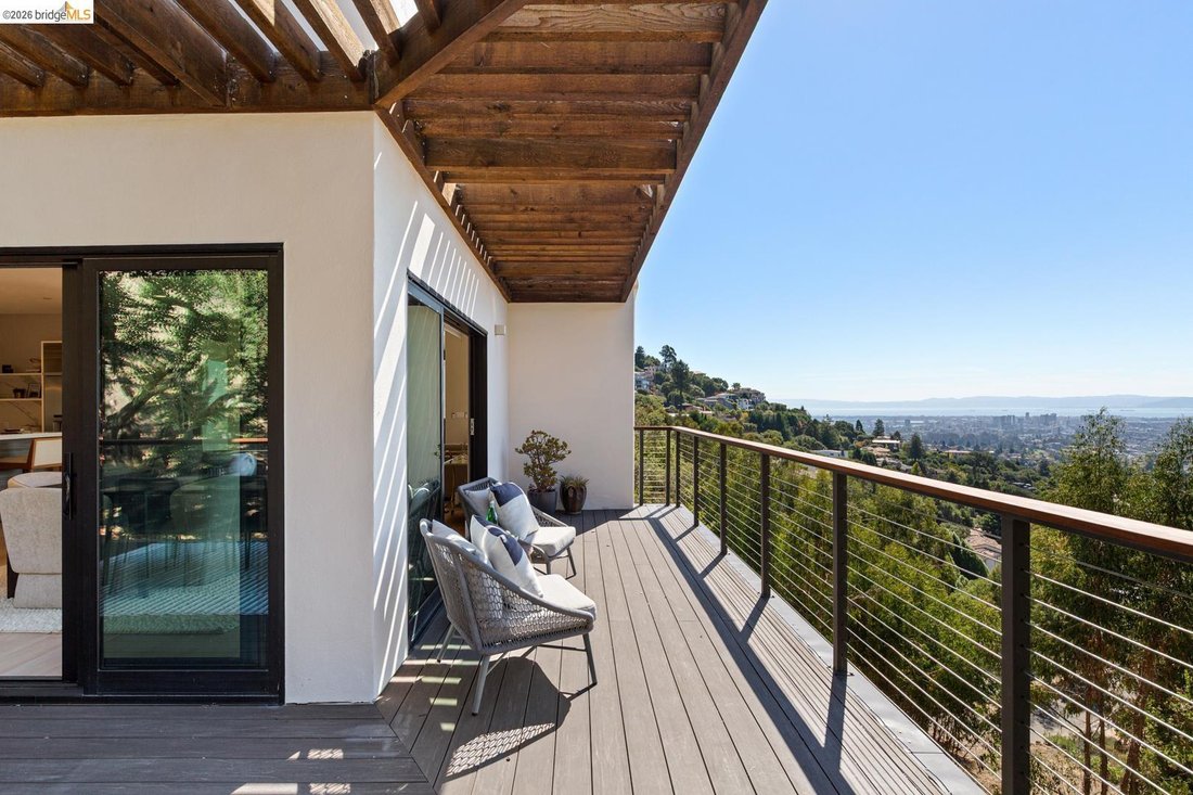 House in Alameda, California, United States 1 - 19023776