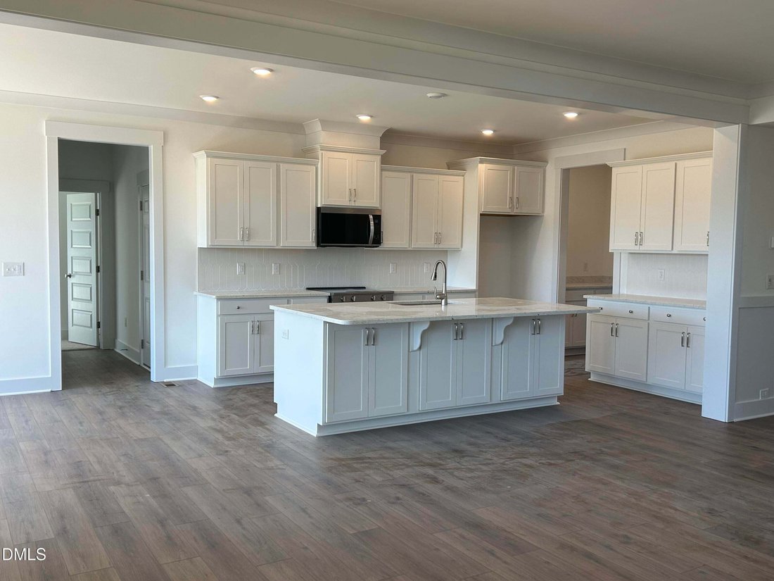 House in Four Oaks, North Carolina, United States 3 - 18285042