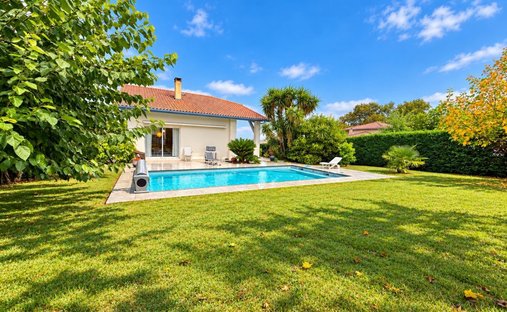 House in Anglet, Nouvelle-Aquitaine, France 1
