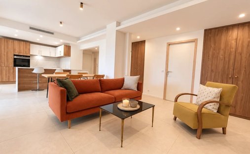Appartement à Vallergues, Cannes, France 1
