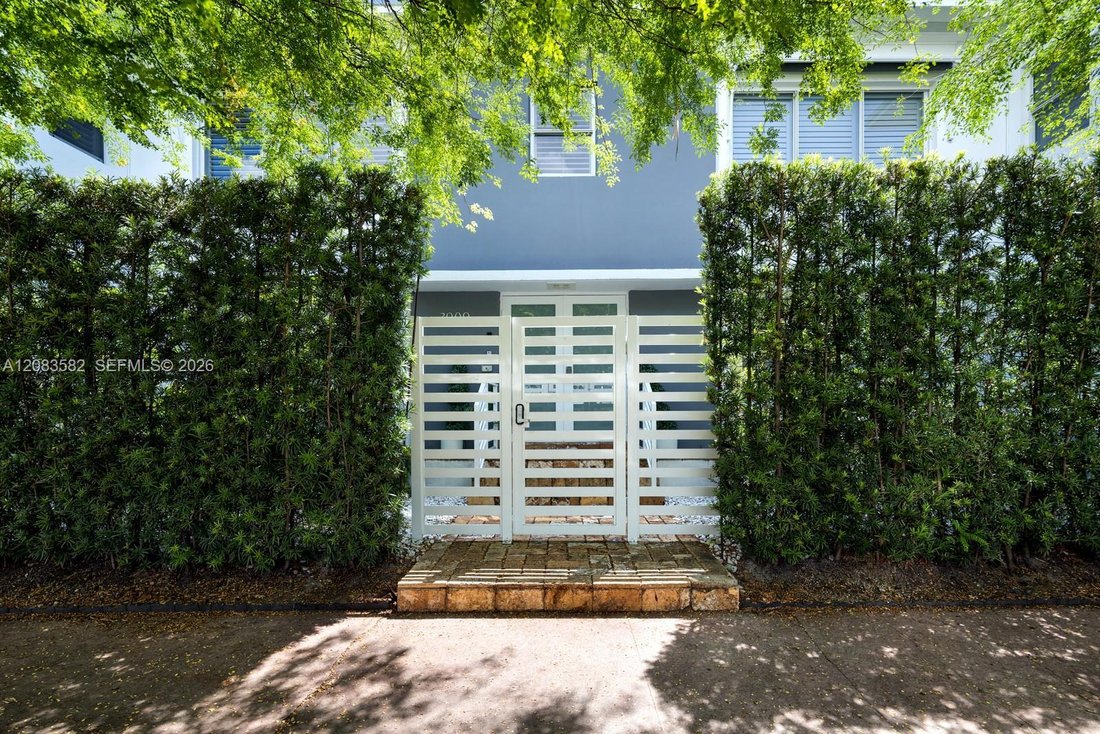 Condo in Miami Beach, Florida, United States 1 - 19025099