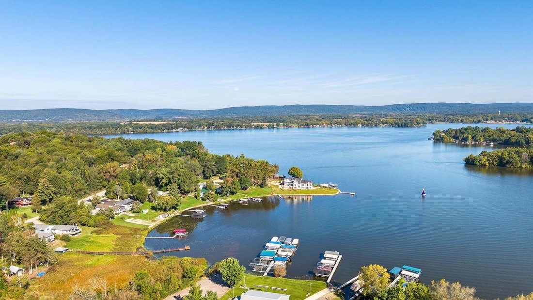 House in Lake Wisconsin, Wisconsin, United States 5 - 19022986