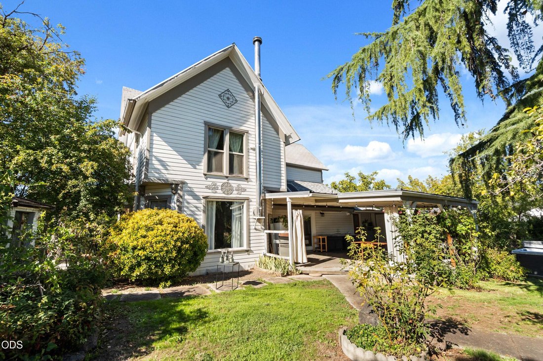 House in Medford, Oregon, United States 4 - 19022966