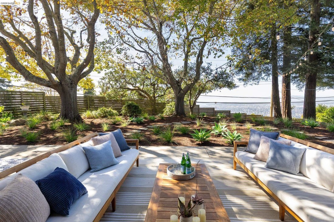 House in Oakland, California, United States 3 - 19023704
