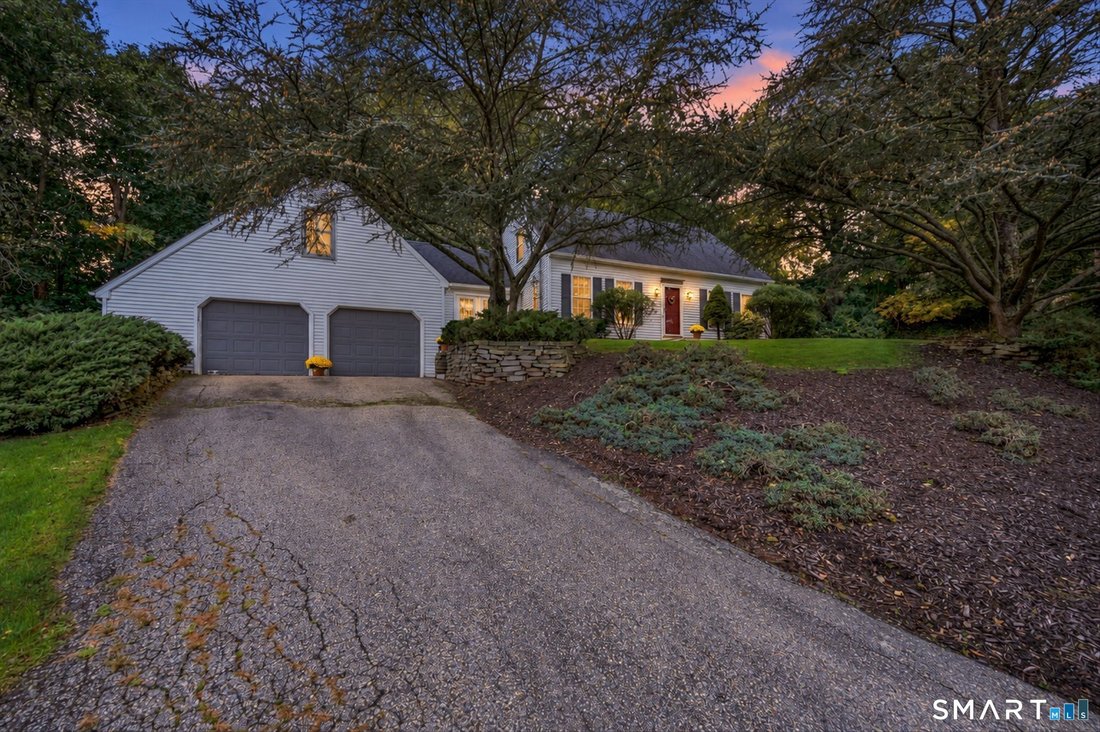 House in Wallingford, Connecticut, United States 3 - 19027719