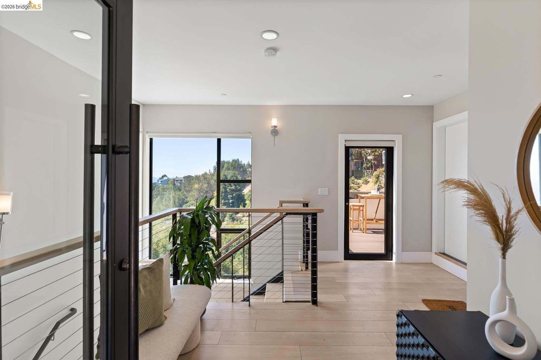 House in Alameda, California, United States 3 - 19023776