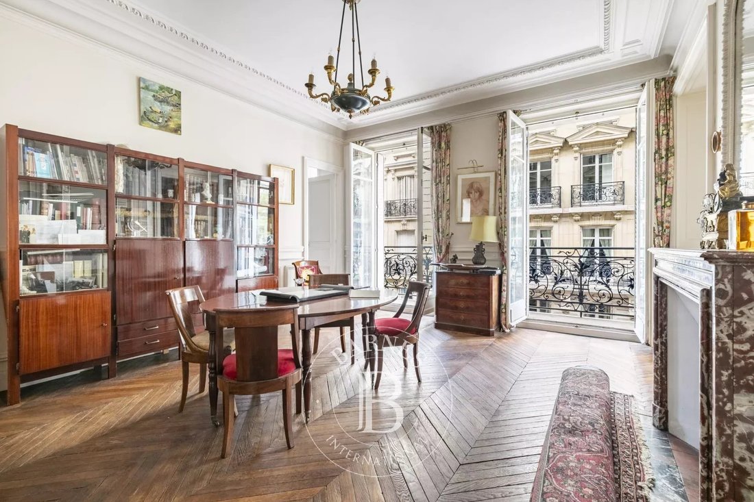 Apartment in Cambronne-Garibaldi, Paris 15e Arrondissement, Paris 3 - 19029385