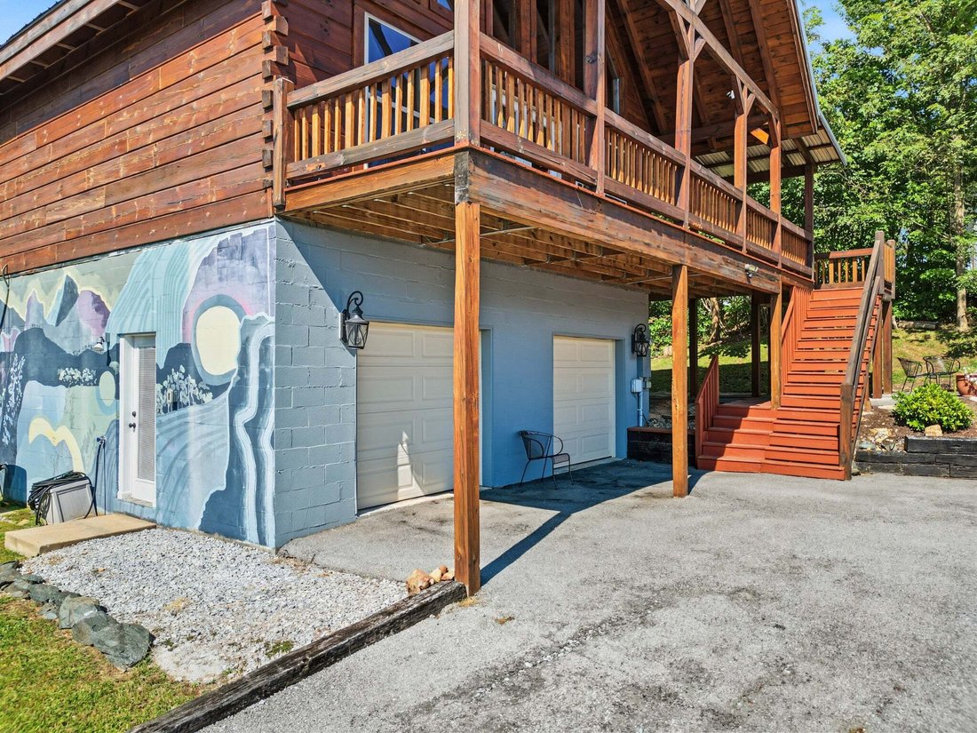 House in Gatlinburg, Tennessee, United States 4 - 19030710