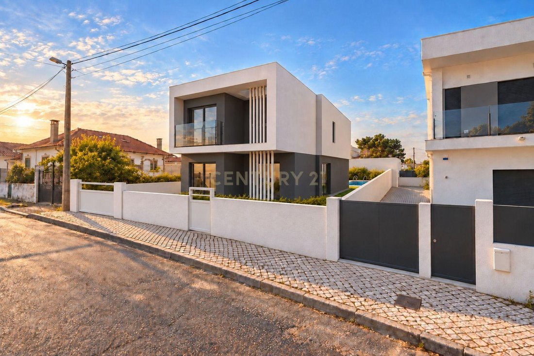 Villa in Fernao Ferro, Setubal, Portugal 1 - 19027701