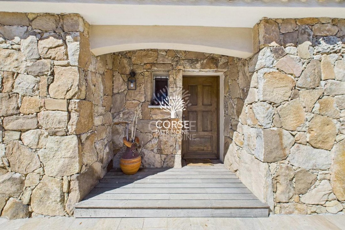Villa en Porto-Vecchio, Córcega, Francia 1 - 16197603