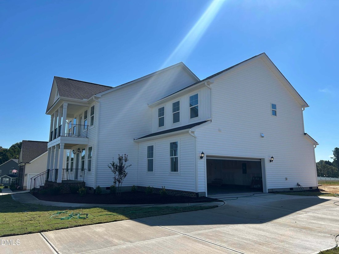 House in Four Oaks, North Carolina, United States 2 - 18285042