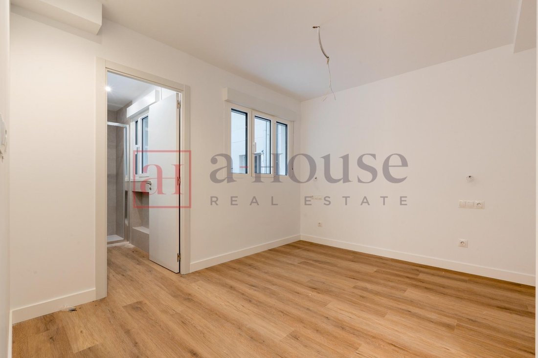 Apartment in Chamberi, Madrid, Spain 4 - 19029612