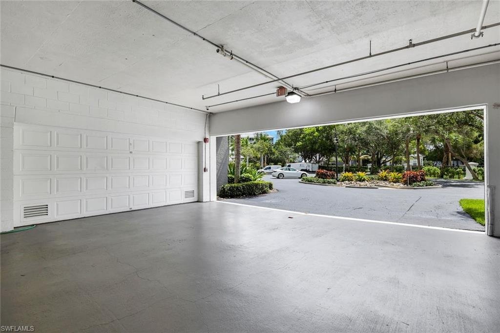 Condo in Naples, Florida, United States 2 - 19032240