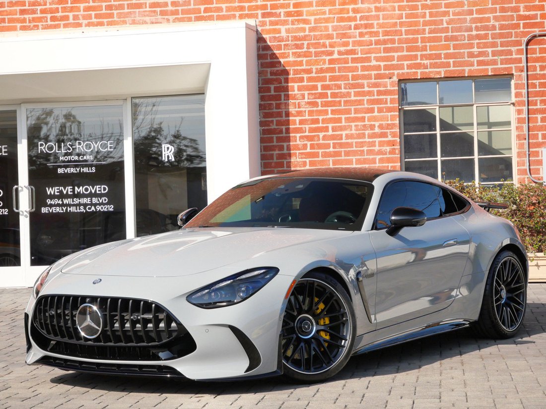 Coupe in Beverly Hills, CA, United States 3 - 19027875