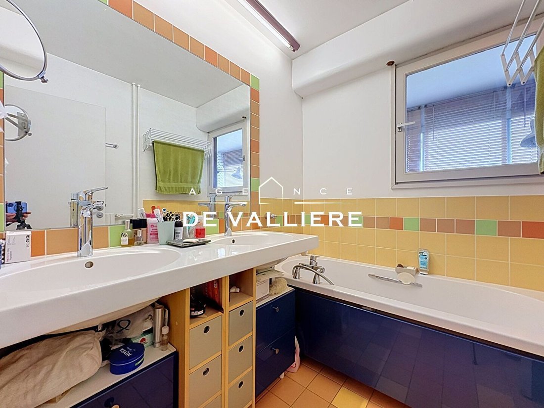 Apartment in Puteaux, Ile-de-France, France 4 - 19032691
