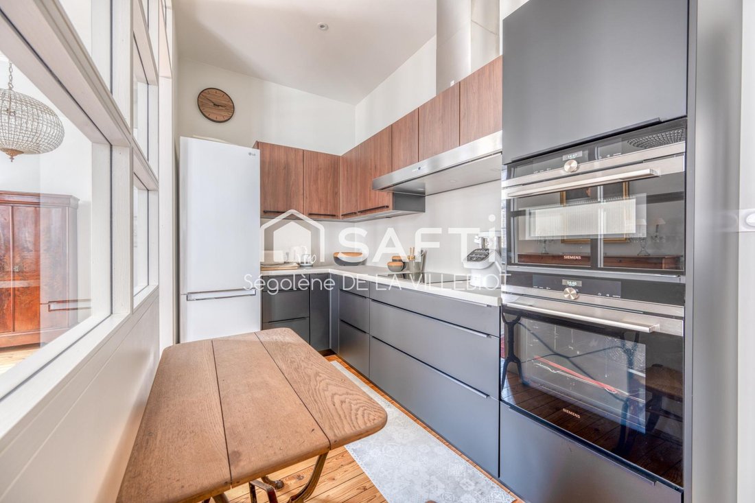 Apartment in Hôtel de Ville-Quinconce-Saint Seurin-Fondaudège, Bordeaux, France 4 - 19028592