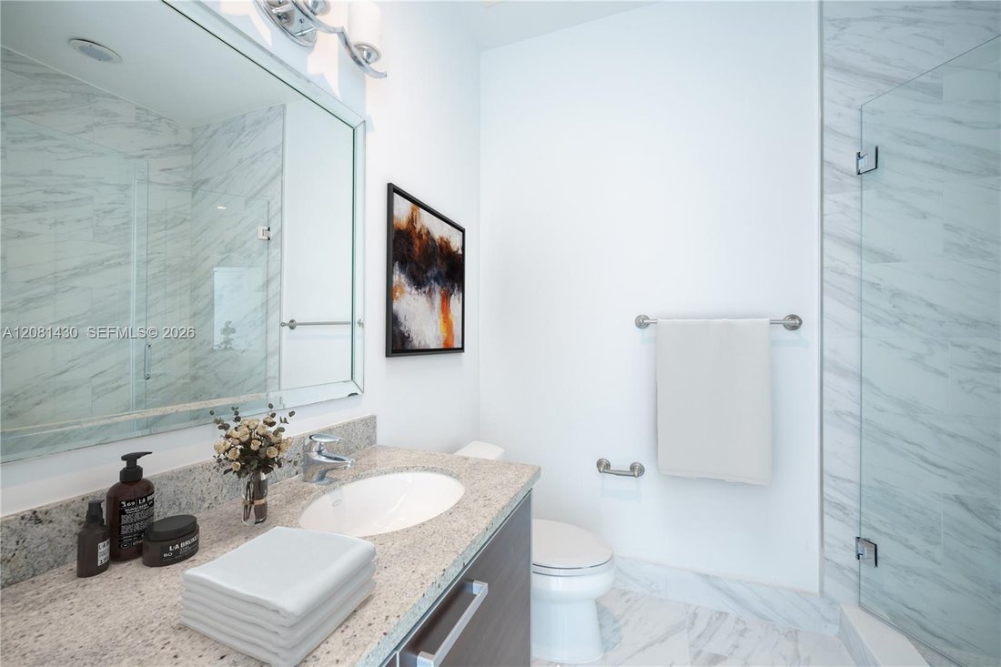 Condo in Miami, Florida, United States 5 - 19025141