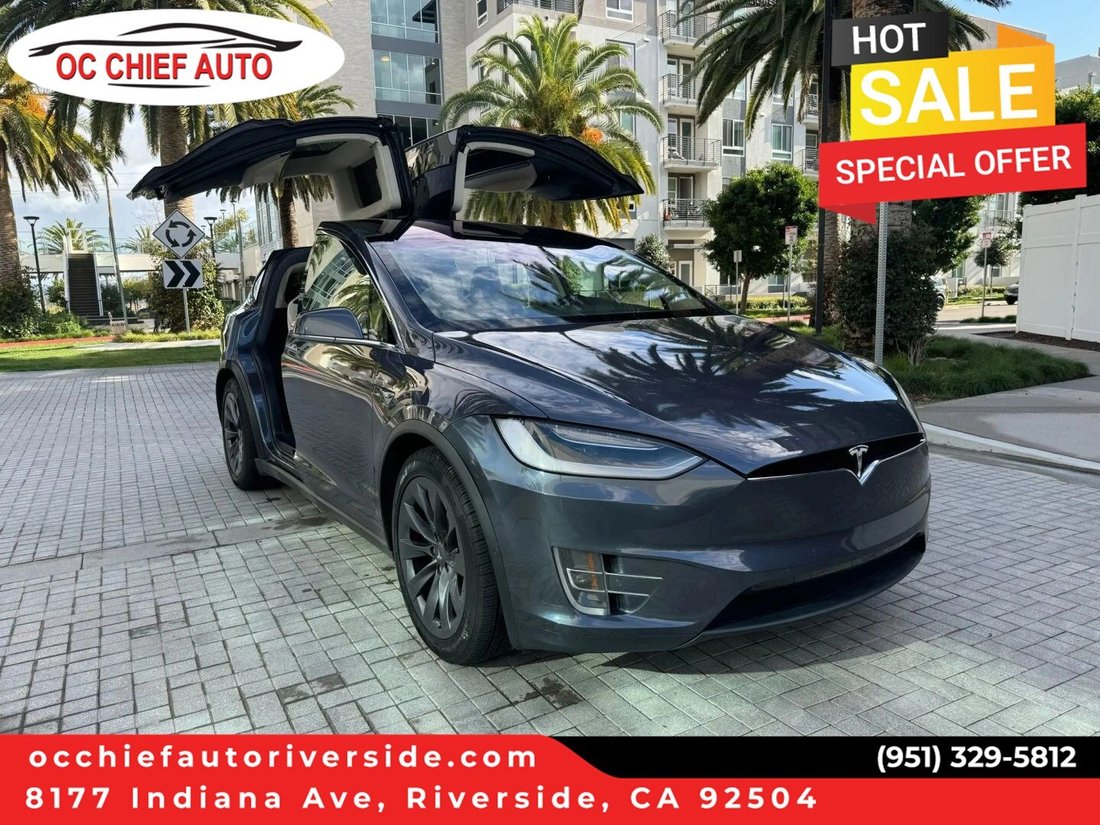 Suv in Riverside, CA, United States 1 - 19032766