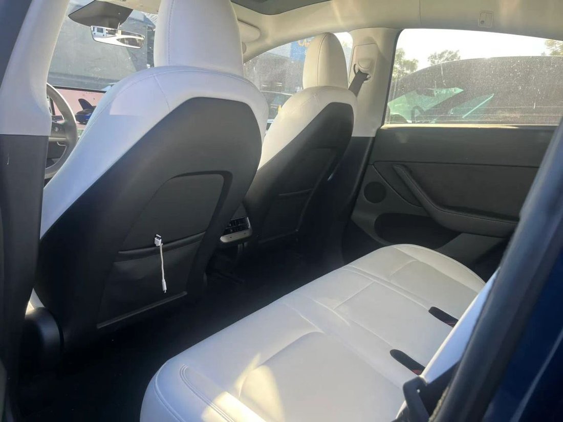 Suv in Costa Mesa, CA, United States 4 - 19028339