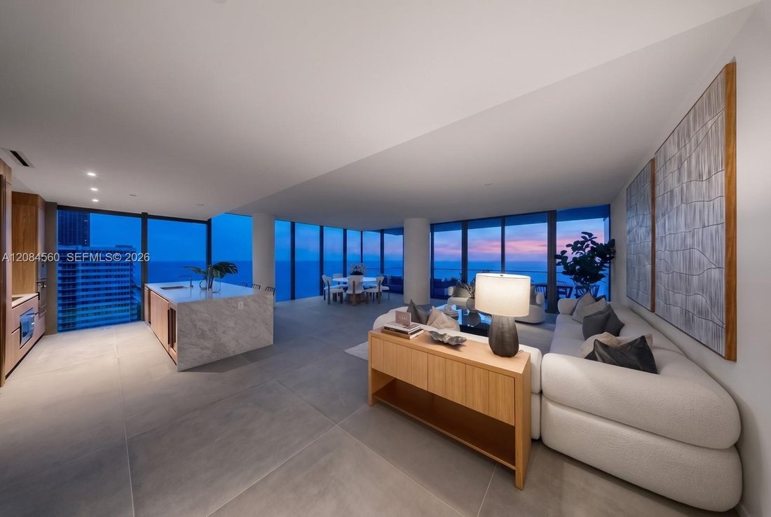 Condo in Hallandale Beach, Florida, United States 3 - 19025006