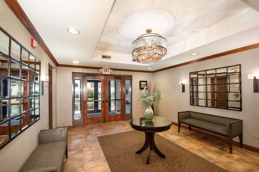 Condo in La Grange, Illinois, United States 2 - 19020654
