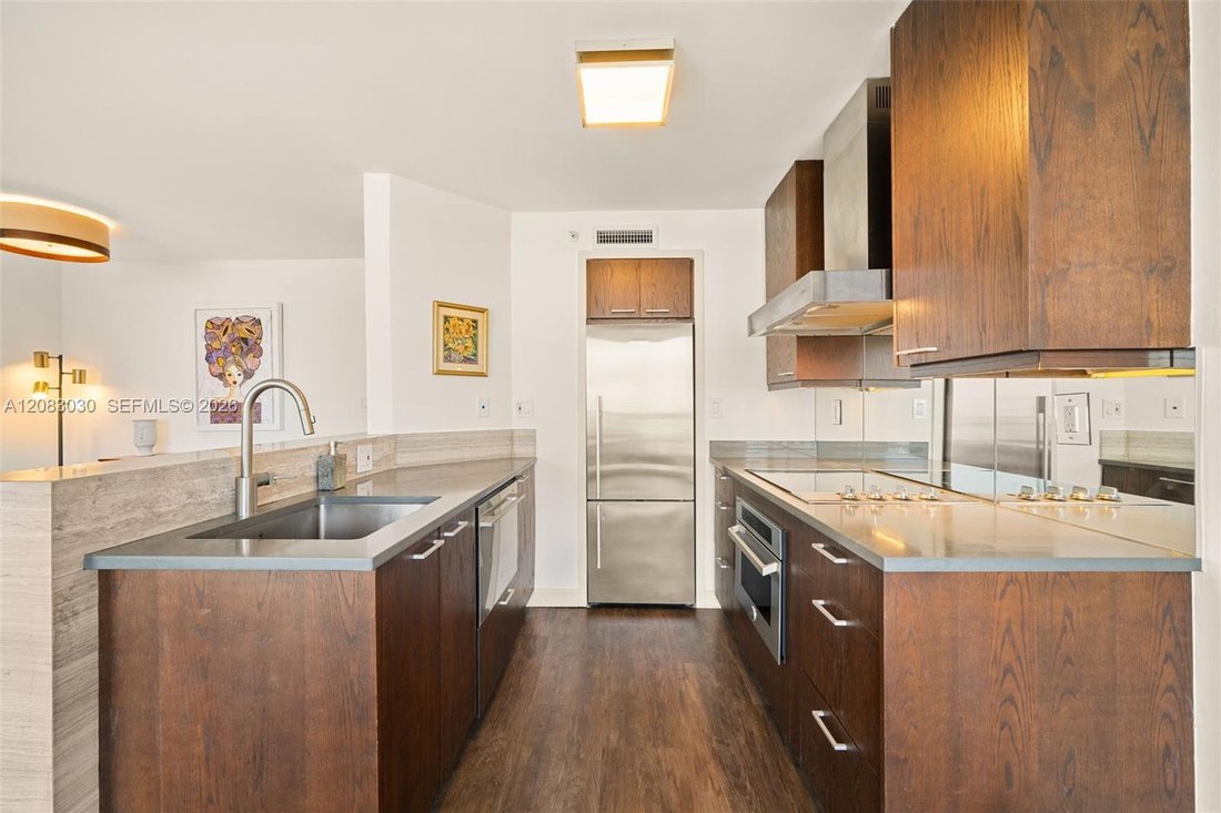 Condo in Miami Beach, Florida, United States 4 - 19025034