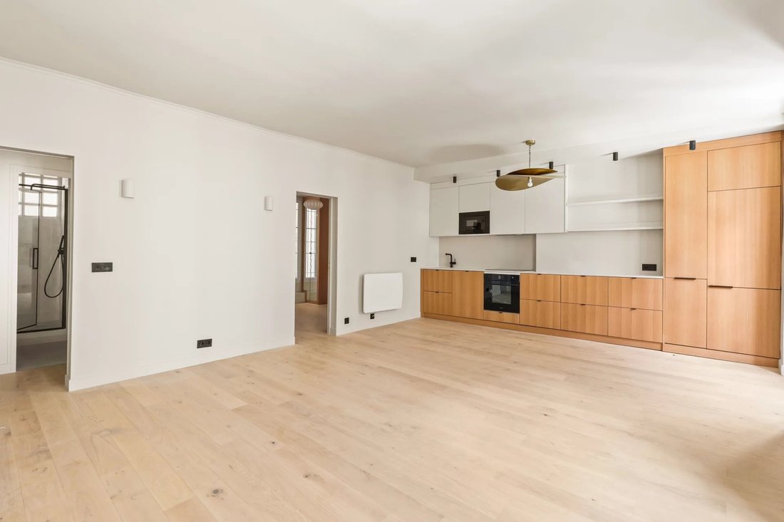 Apartment in Trudaine-Maubeuge, Paris 9e Arrondissement, Paris 4 - 19029976