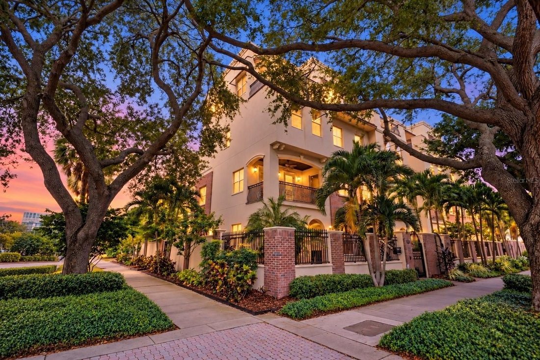 Townhouse in St. Petersburg, Florida, United States 1 - 19031818