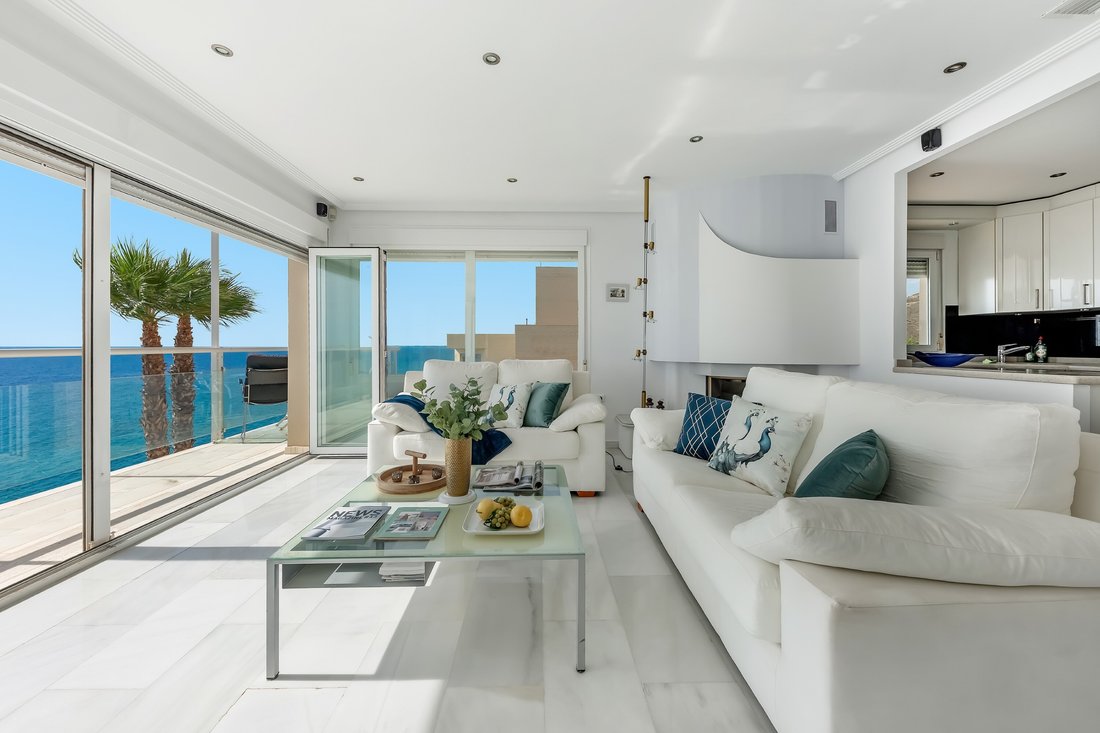 Villa in El Campello, Land Valencia, Spanien 1 - 15796252