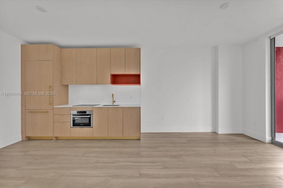 Condo in Miami, Florida, United States 3 - 19025075