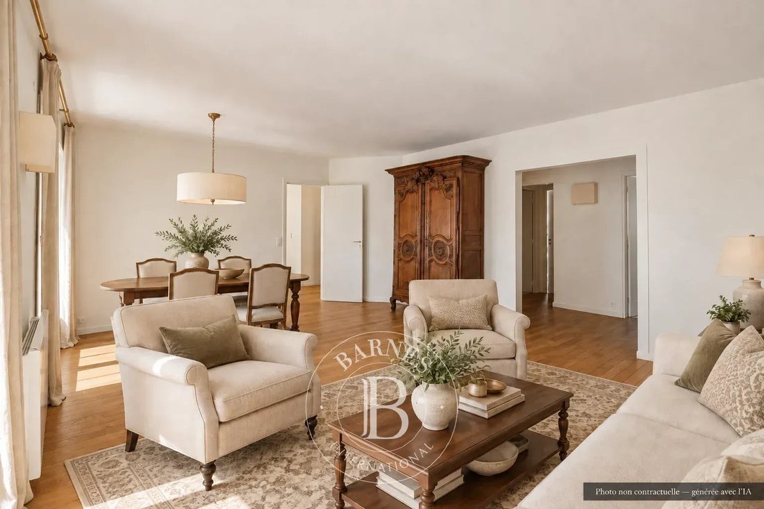 Apartment in Gros Caillou, Paris 7e Arrondissement, Paris 2 - 19029800