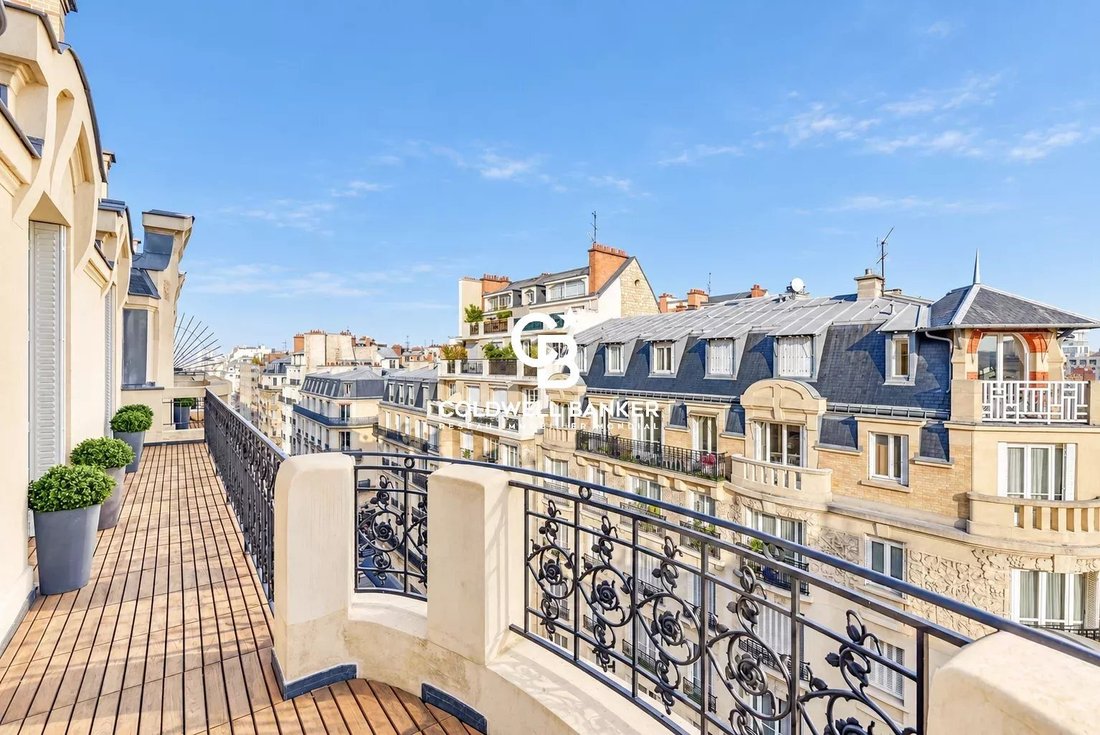 Apartment in Pereire-Malesherbes, Paris 17e Arrondissement, Paris 4 - 19031265