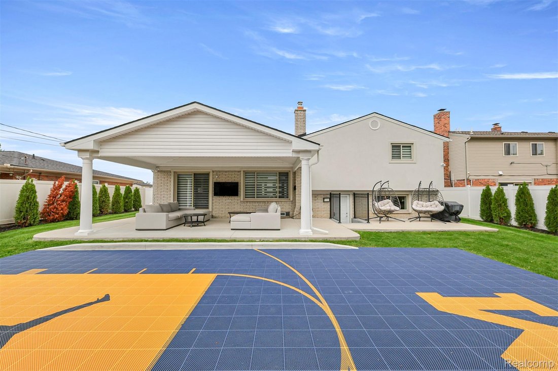 House in Dearborn, Michigan, United States 3 - 19029337