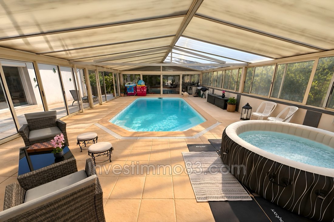 Villa in Tourves, Provence-Alpes-Côte d'Azur, France 2 - 19021406