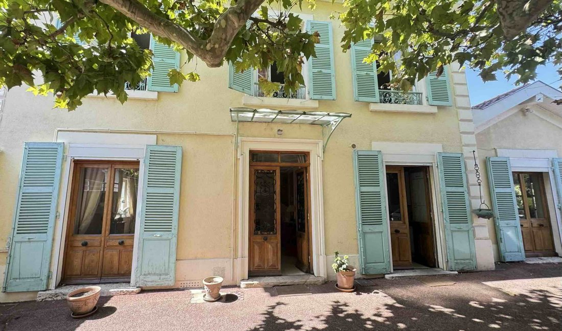 Estate in Sans Souci-Dauphiné, Lyon 3e Arrondissement, Lyon 1 - 19024451